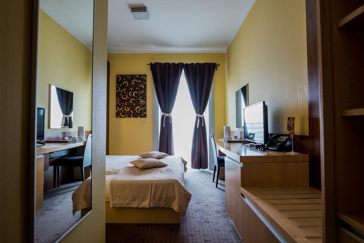 Betnava Hotel Maribor Eksteriør bilde