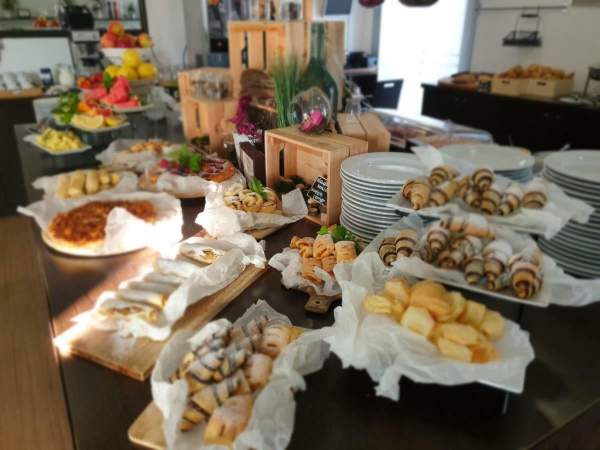 Betnava Hotel Maribor Eksteriør bilde